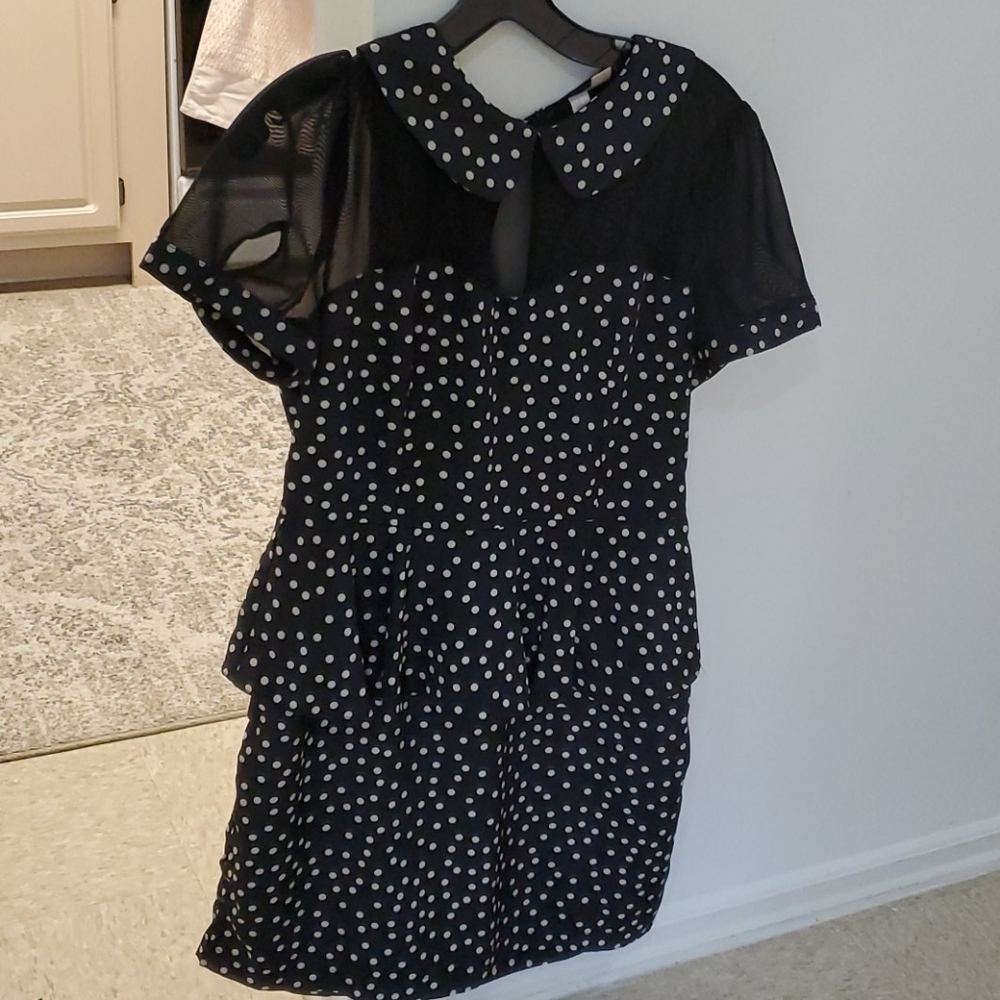Dress - Picture 5 of 7